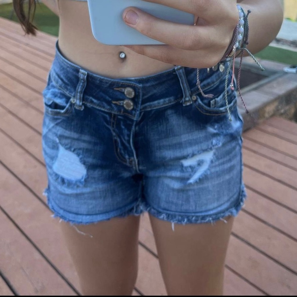 brand: wax jean shorts